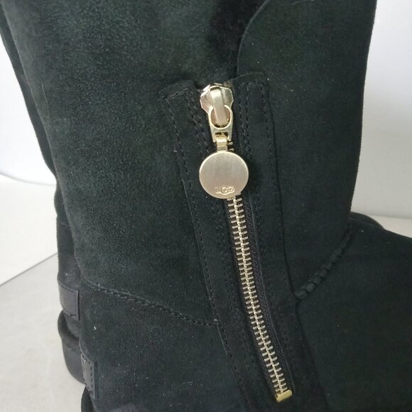 UGG | Bailey Zip Short Boot - Picture 7 of 10